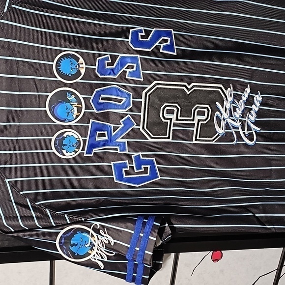 The Proud Family Gross Sisters Pinstripe Baseball Jersey Size Medium New - Picture 8 of 9